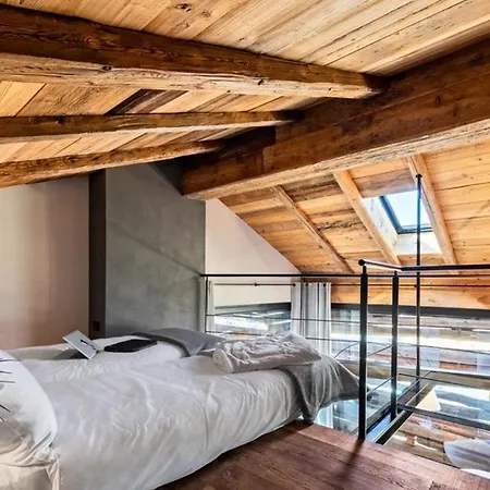 Deluxe Chalet With 3 Bedrooms- If You Want To Book, Please Contact On Wh-ats-app - 0034-635-518-216 !!!! * Chamois