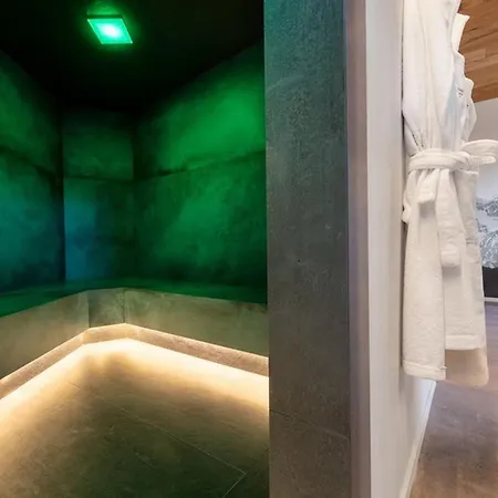 Villa Deluxe Chalet With 3 Bedrooms- If You Want To Book, Please Contact On Wh-ats-app - 0034-635-518-216 !!!! Chamois