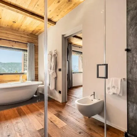 Βίλα Deluxe Chalet With 3 Bedrooms- If You Want To Book, Please Contact On Wh-ats-app - 0034-635-518-216 !!!! Chamois