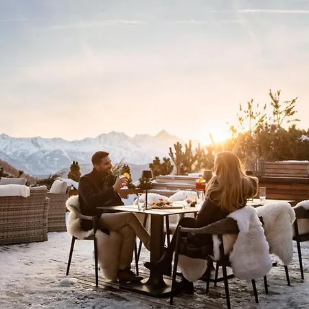 Βίλα Deluxe Chalet With 3 Bedrooms- If You Want To Book, Please Contact On Wh-ats-app - 0034-635-518-216 !!!! *