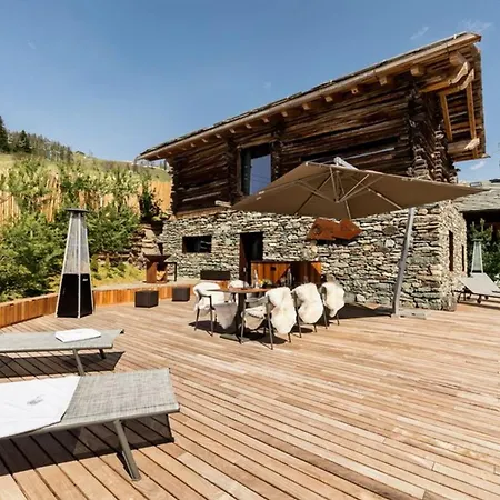 Deluxe Chalet With 3 Bedrooms- If You Want To Book, Please Contact On Wh-ats-app - 0034-635-518-216 !!!! Villa *