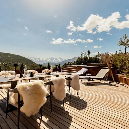 Deluxe Chalet With 3 Bedrooms- If You Want To Book, Please Contact On Wh-ats-app - 0034-635-518-216 !!!! Chamois