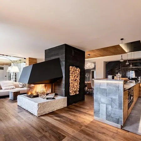 Villa Deluxe Chalet With 3 Bedrooms- If You Want To Book, Please Contact On Wh-ats-app - 0034-635-518-216 !!!!